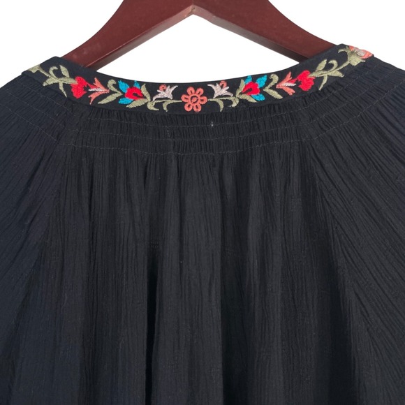 Anthropologie Maeve Lanie Boho Embroidered Peasant Top Small Black Tassel - Picture 12 of 12